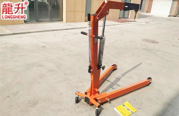 折疊式液壓小吊車實物圖二